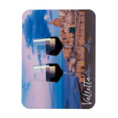 バレッタ上空の夕日を望むワイングラス マグネット (縦)