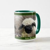 バレブラックノーズラム マグカップ (正面右)