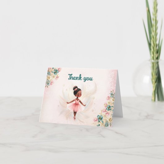 バレリナダークスキンピンクティール(緑がかった色)フローラ誕生日 サンキューカード (正面)