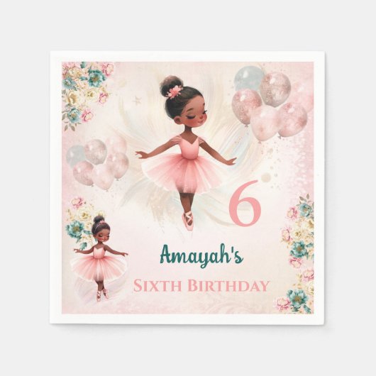 バレリナダークスキンピンクティール（緑がかった色）フローラ誕生日 スタンダードカクテルナプキン (正面)