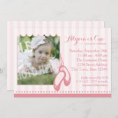 バレリーナスリッパ最初の誕生日と写真 招待状 (正面/裏面)