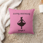 バレリーナハッピーバースデーピンク装飾用クッション。 クッション (ブランケット)