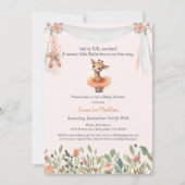 バレリーナベビーガールシャワーツチュウエキサイティングGiraffe 招待状 (正面)