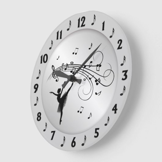 バレリーナ踊りとミュージックノートSilver ラージ壁時計 (傾斜)
