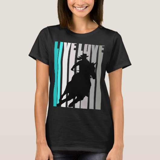 バレルレーシングの激しい女性のカーボーイハットウェスタンテーマソウ Tシャツ (正面)