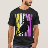 バレルレーシングの激しい女性のカーボーイハットウエスタンピンクエール Tシャツ (正面)