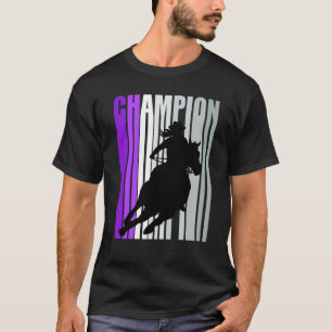 バレルレーシングチャンピオン馬術パープルカウガール Tシャツ