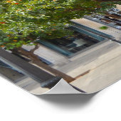 バレンシアのオレンジ色の木の下に黄色の自転車が停まっている ポスター (角)