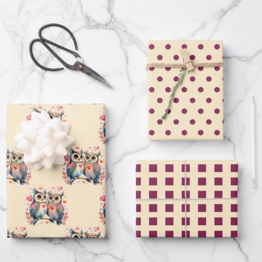 バレンタインかわいいフクロウのドット正方形のパターン紫 ラッピングペーパーシート (正面)