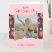 バレンタインにぴったりな遊び心あふれる赤いハートと花の名前カード カード (正面)