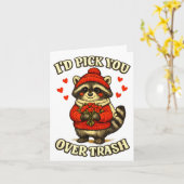 バレンタインにゴミの上でキスして Funny Raccoon カード (黄色い花)