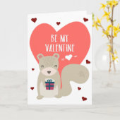 バレンタインのキュートな漫画のリスとピンクのハート カード (黄色い花)