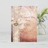 バレンタインのパーティーのヴィンテージのダマスク織のバラ及び弓 招待状 (スタンド正面)