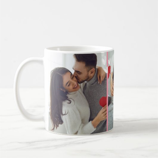 バレンタインの日ピンクと赤いハートカップルの写真 コーヒーマグカップ (左)