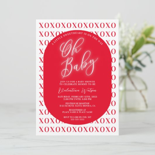 バレンタインの赤ちゃんシャワーの途中の小さな恋人 招待状 (スタンド正面)