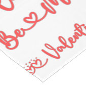 バレンタインのXOXOと赤のハート | ミディアムテーブルランナー (コーナー)