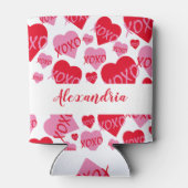 バレンタインデイピンク赤いハートXOXOパターンホワイト 缶クーラー (裏面)