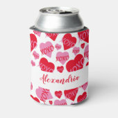バレンタインデイピンク赤いハートXOXOパターンホワイト 缶クーラー (缶裏面)