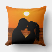バレンタインデーとカップルのためのロマンチックカスタムな写真 クッション (正面)