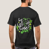 バレンタインデーに捧ぐ - 亀と私の愛 Tシャツ (裏面)