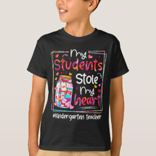 バレンタインデーに生徒たちに心を盗まれた幼稚園 Tシャツ