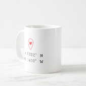 バレンタインデーのカスタム座標ハートの場所 コーヒーマグカップ (正面左)
