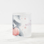 バレンタインデーのハートが入ったかわいいアライグマ フロストグラスマグカップ (中央)