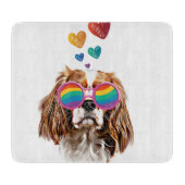 バレンタインデーのハートとカバリエのキングドッグ カッティングボード (正面)