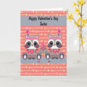 バレンタインデーの双子とアライグマ カード (黄色い花)