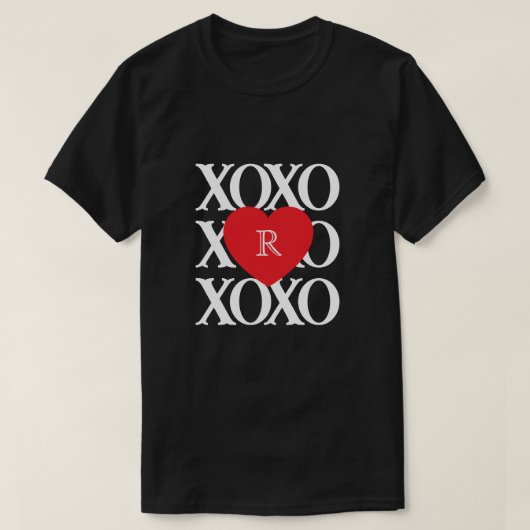 バレンタインデーの愛 xoxoイニシャル tシャツ (デザイン正面)