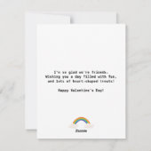 バレンタインデーの教室で子供たちが恐竜と虹 シーズンカード (裏面)