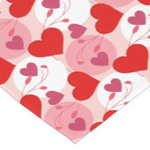 バレンタインデーの赤とピンクのハートパターン ショートテーブルランナー (コーナー)