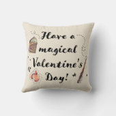 バレンタインデーの魔法の日を過ごす クッション (裏面)