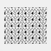 バレンタインデーハートシェブロン白黒パターン フリースブランケット (正面(横))