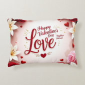 バレンタインデーラブピロー – ロマンチックなデザイン アクセントクッション (正面)