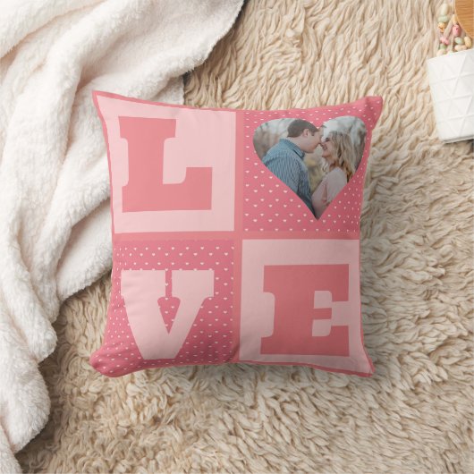 バレンタインデーロマンチックなピンクの愛のハート写真 クッション (ブランケット)