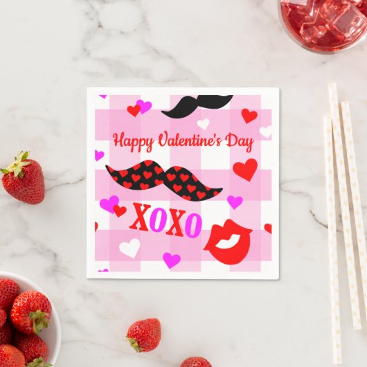 バレンタインデー口ひげ愛とキス紙 スタンダードカクテルナプキン (インサイチュ)