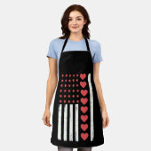 バレンタインデー米国国旗のハートUSAヴィンテージ エプロン (着用した状態)