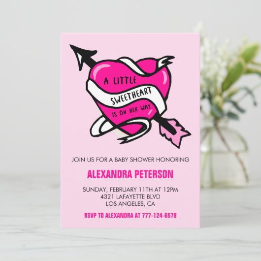 バレンタインデー赤ちゃんシャワーピンクハート矢印 招待状 (スタンド正面)