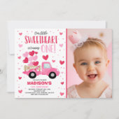 バレンタインデー1st誕生日ピンクレッドトラック 招待状 (正面)