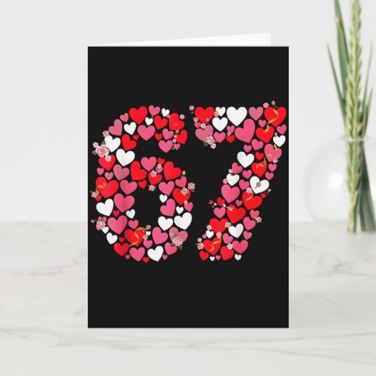 バレンタインデー67 ハートでいっぱいの面白いミーム カード (正面)