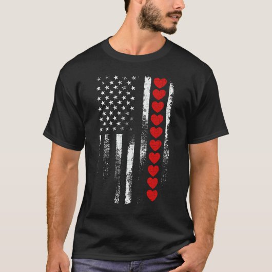 バレンタインデー アメリカ国旗 ハート 愛国心 Tシャツ (正面)