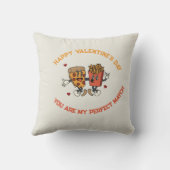 バレンタインデー「ピザとフライドポテトのマッチ」 クッション (裏面)