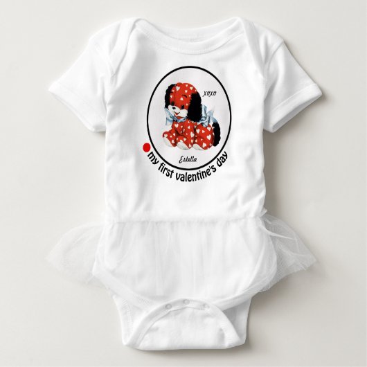 バレンタインデー。ヴィンテージ子犬とハート ベビーボディスーツ (正面)