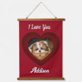 バレンタインハートカスタムの愛犬の写真名オン赤 吊り下げ型タペストリー (正面)