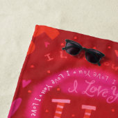 バレンタインハートピンクレッド私はあなたを愛するタイポグラフィ ビーチタオル (インサイチュ)