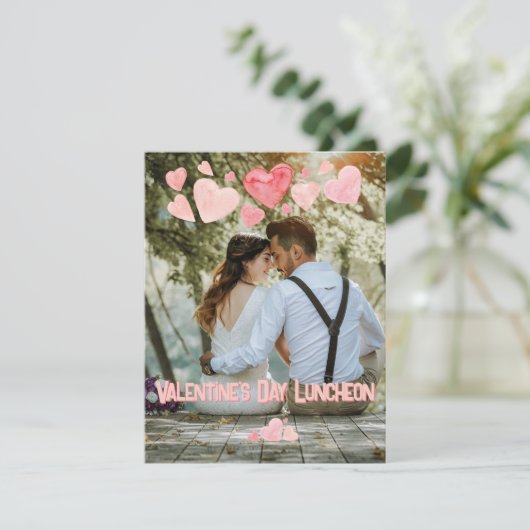 バレンタインピンクハートオーバーレイ自分の写真を追加 招待状 (スタンド正面)