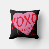 バレンタインピンクハートレッドハグキスXOXOフォーエバー クッション (裏面)