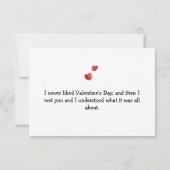 バレンタインロマンチックなアライグマカップルのグリーティングカード カード (裏面)