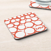 バレンタイン色彩の鮮やかなXOXO コースター (左側)